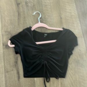 black scrunch top